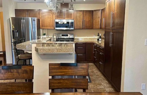 Spenard House | Cozy Anchorage Home w/Deck, Backyard Near Airport & Downtown