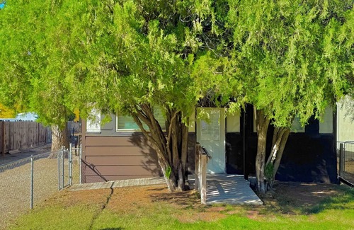 Lamar House | Cozy and charming newly remodeled 1-bedroom home.