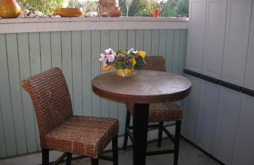 Santa Barbara Condo | Cozy and comfortable two bedroom condo in Santa Barbara -Close to beach