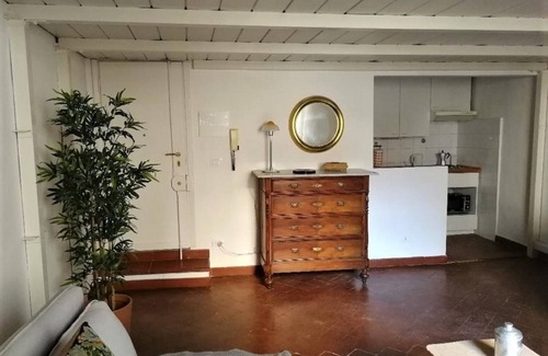Santo Spirito House | Cozy and modern studio apartment by Mmega