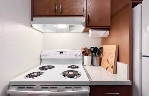 Lafayette Apartment | Cozy and quiet 2B/1b in Downtown