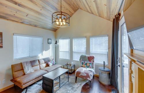 Lake Almanor Peninsula House | Cozy and Restful Cabin, Steps to Lake Almanor