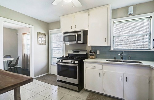 North Shore House | Cozy and Stylish home located 8 miles from Downtown Houston