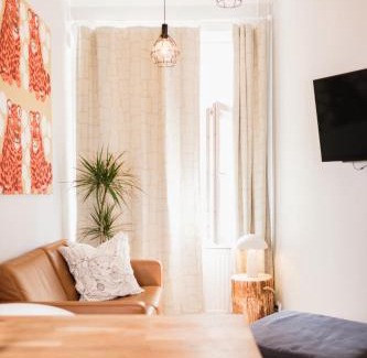 Hietalahti Apartment | Cozy and stylish studio in Kamppi