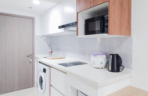 Pondok Aren Apartment | Cozy And Well Furnished 1Br At Tamansari Bintaro Mansion Apartment