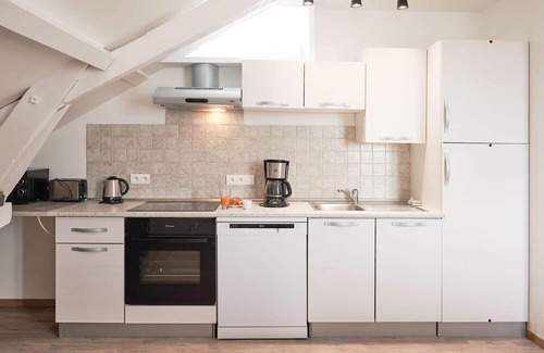 Saugnac-et-Cambran Apartment | Cozy apartment with all amenities