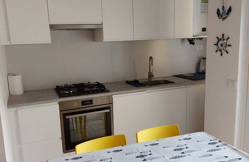 Piazza Apartment | Cozy apartment 10 minutes from the sea - equipped with parking space