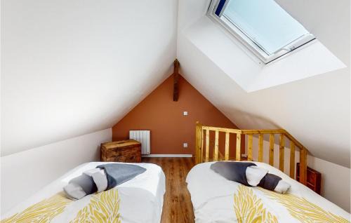 Neuilly-le-Vendin Apartment | Cozy Apartment In Neuilly Le Vendin