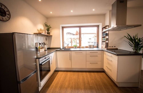 Rimsting Apartment | Cozy apartment in a very quiet location with terrace u. Tiled stove near Chiemsee