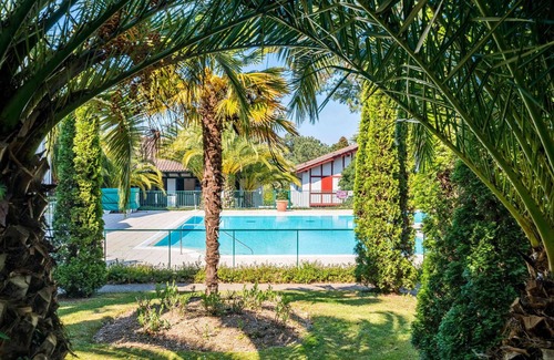 Ciboure Apartment | Cozy Apartment in Ciboure with Pool, Balcony, and Golf Nearby