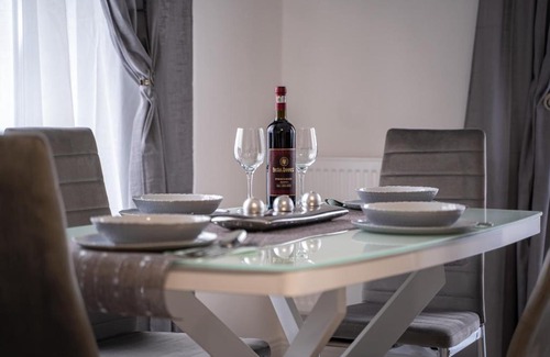 Dumbravita Apartment | Cozy Apartment in Dumbravita