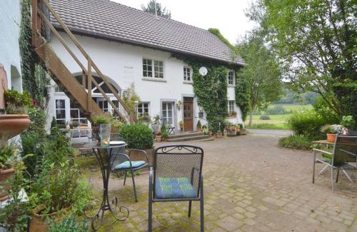 Immerath Apartment | Cozy Apartment in Immerath with Fishing Near