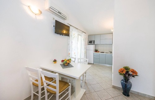 Ljubac Apartment | Cozy apartment in Ljubac with WiFi