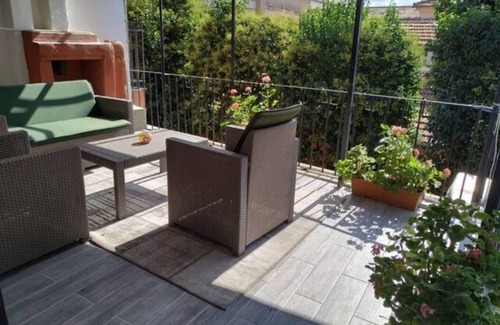 Sultanahmet Apartment | Cozy apartment in Old City Center up to 4 people with a Large Terrace