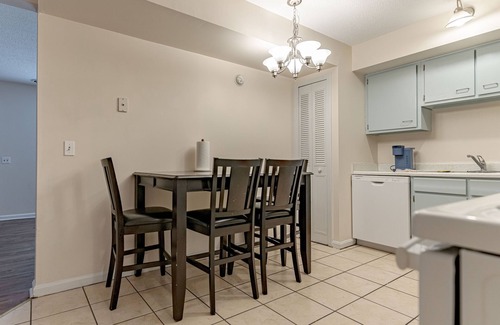 Radcliff Apartment | Cozy Apartment in quiet neighborhood with quick access to everything you need!