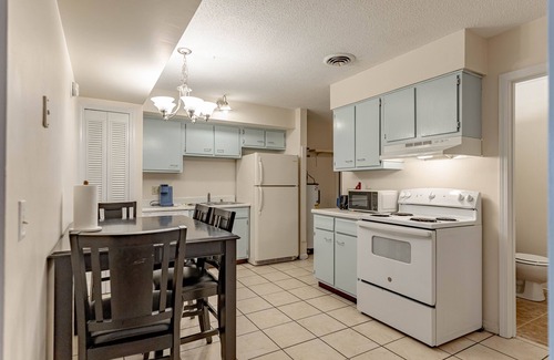 Radcliff Apartment | Cozy Apartment in quiet neighborhood with quick access to everything you need!