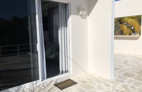 Chicxulub Puerto Condo | Cozy apartment with ocean view & pool