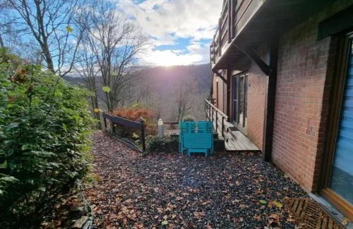 Membre Apartment | Cozy Apartment Near Vresse-sur-Semois, 36 m² with Balcony