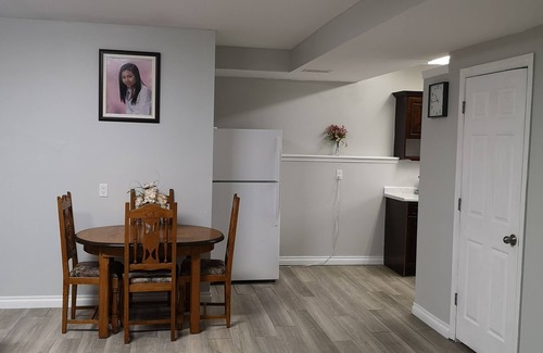 Argyle Apartment | Cozy Apartment Unit, 1200 sq. Fanshaw College & Western University.