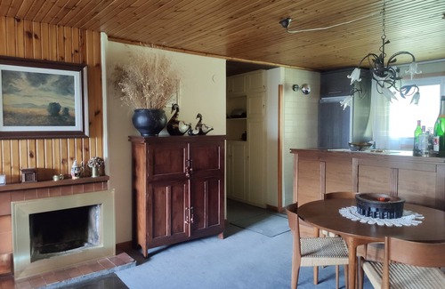 Candanchu Apartment | Cozy apartment with beautiful mountain views