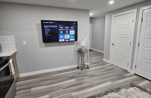 Sage Hill Apartment | Cozy apartment with WiFi in Calgary