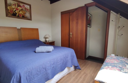 Planalto Apartment | Cozy Apt Christmas Light, sleeps 4