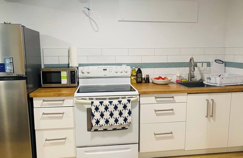 Kentville House | Cozy basement apartment