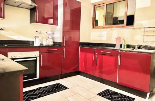 Diani Beach Apartment | Cozy BeachFront Apartment with WiFi&Netflix