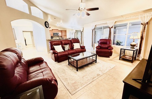 Arizona Skyline Community House | Cozy Beautiful Mesa Escape Golf King Bed Sauna Relax! 55+ Sunland Golf Community