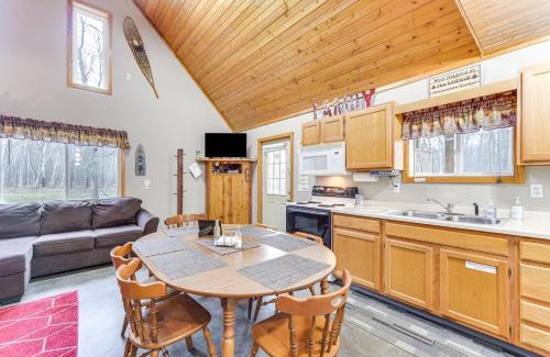 Birchwood House | Cozy Birchwood Retreat on UTV Trail with Hot Tub!