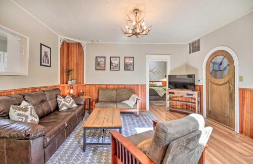 Ashford House | Cozy Black Bear Retreat by Mount Rainier!