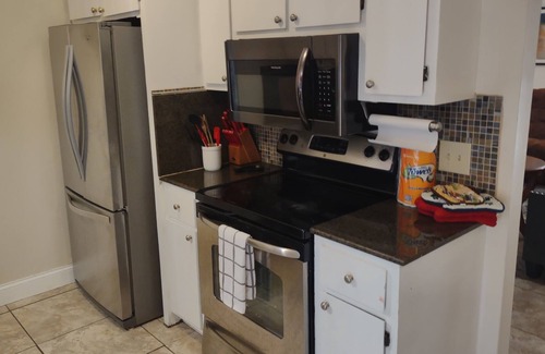 Macon House | Cozy Bungalow