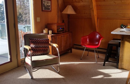 Los Ojos Cabin | Cozy Cabin by the wild Brazos