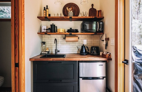 Vashon Island Cabin | Cozy Cabin Forest Retreat with Wood Fired Hot Tub