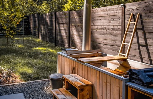 Vashon Island Cabin | Cozy Cabin Forest Retreat with Wood Fired Hot Tub
