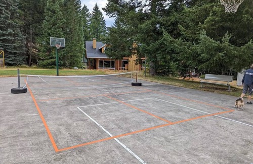 Packwood Apartment | Cozy cabin in enchanting Packwood with AC, WiFi and EV charger