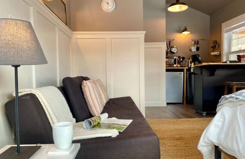 Gallupville Cabin | Cozy cabin in enchanting Schoharie with WiFi, AC