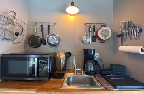 Gallupville Cabin | Cozy cabin in enchanting Schoharie with WiFi, AC