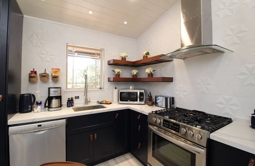 Angel Fire Cabin | Cozy cabin, king bed, fire pit, A/C, remodeled