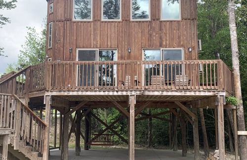 Biloxi Cabin | Cozy Cabin on the River