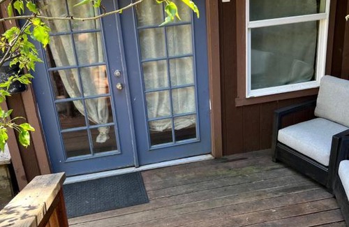 Soquel House | Cozy Cabin Santa Cruz Mountains