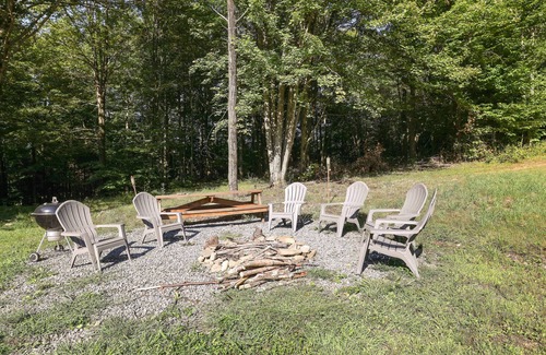 Newfoundland Cabin | Cozy cabin up in the mountain when you need a getaway!