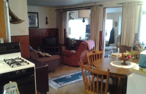 Sturgeon Lake Cabin | Cozy Cabin With Relaxing Atmosphere On Sand Lake