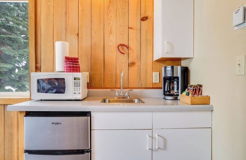 Trout Lake Cabin | Cozy Cabin With Views Of Majestic Mt. Adams