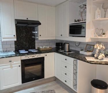 Greater Johannesburg Metropolitan Area Apartment | Cozy Cabin