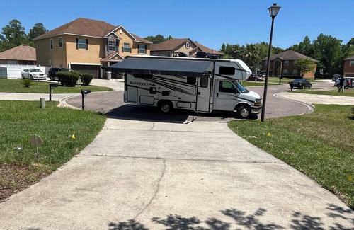 Jacksonville House | Cozy caravan in fabulous Jacksonville with AC