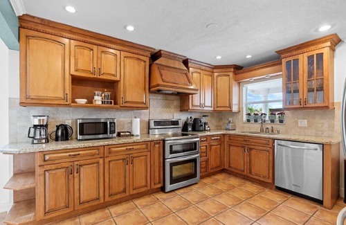 Westchester House | Cozy Casa Cabos - Pool BBQ Miami