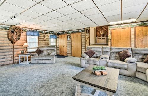 Cass City House | Cozy Cass City Retreat with Spacious Deck!