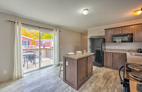 Cassopolis Cabin | Cozy Cassopolis Retreat on Little Fish Lake!