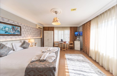 Sultanahmet House | Cozy central apartment with a view of the Blue Mosque